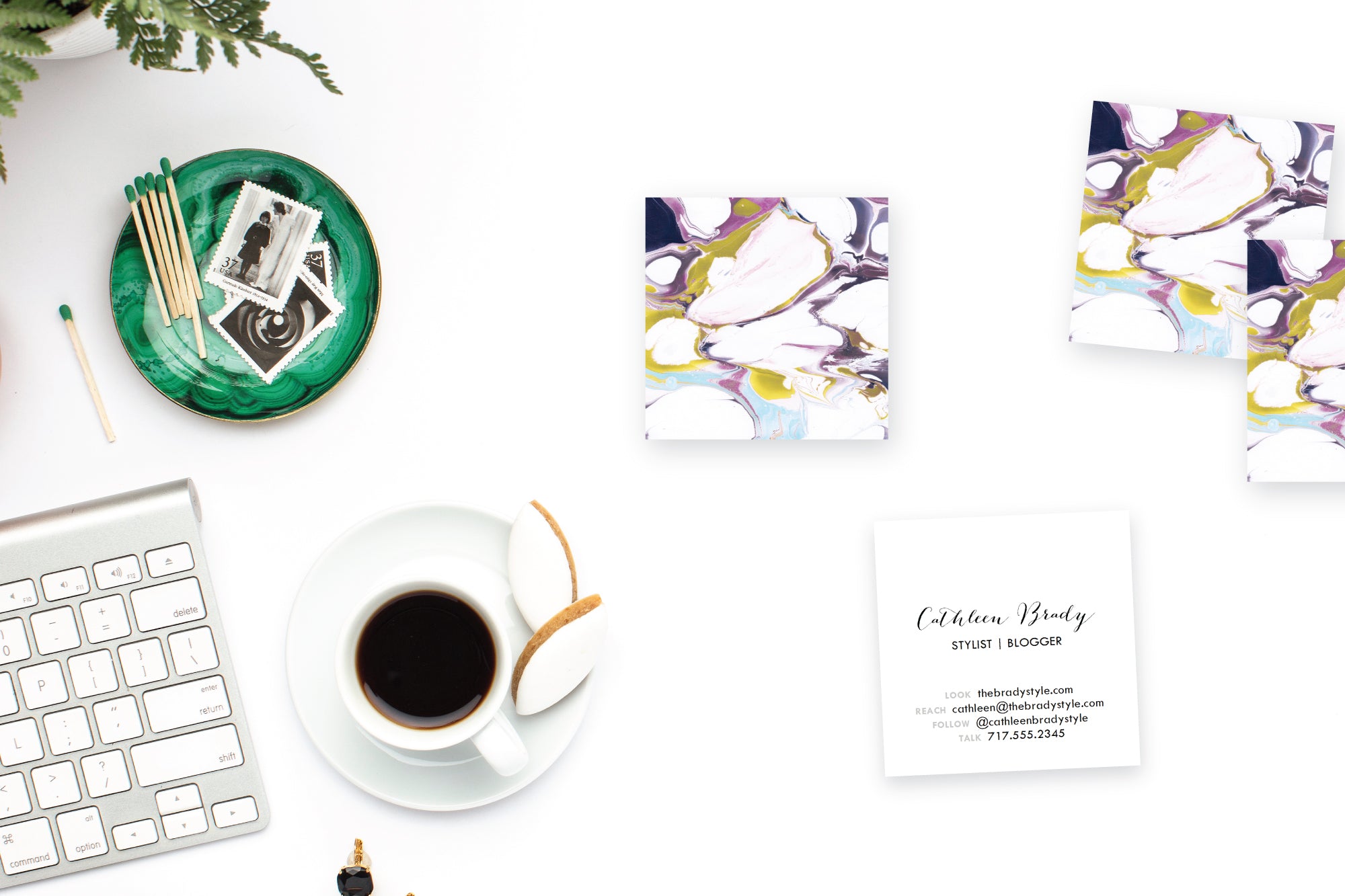 Bold Marble Aubergine Calling Cards